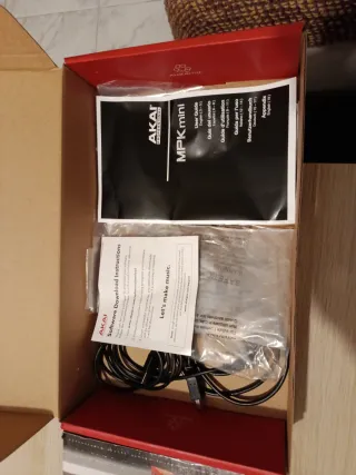 AKAI MPK mini Teclado Controlador