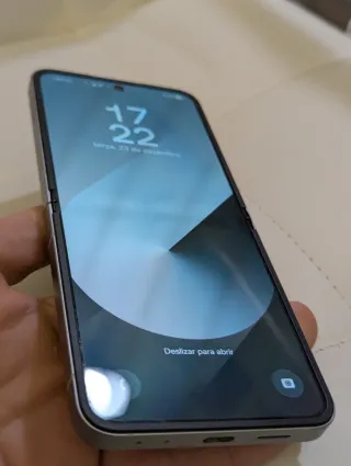 Samsung Z Flip6 + Xiaomi watch S3 Smartwatch