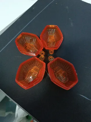 Carcasas intermitentes naranjas nuevas