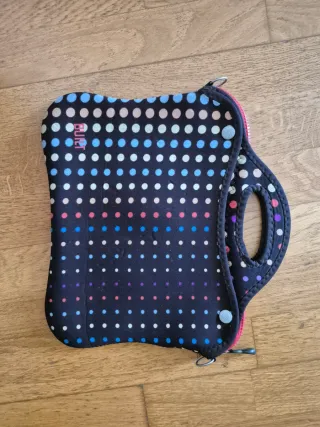 Funda para tablet BUILT lunares