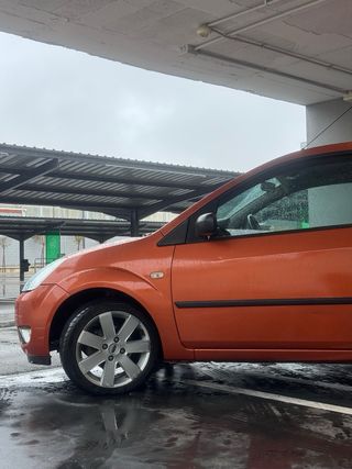 Ford Fiesta 2004