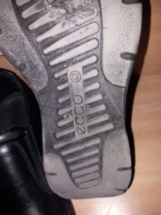 Lote de zapatos de hombre usados