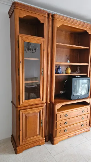 Mueble salón y mesa comedor madera