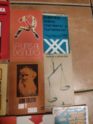 Escuchó ofertas varios libros