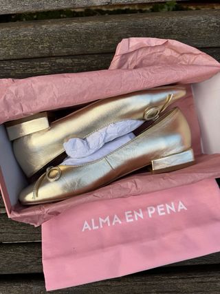 Zapatos Alma en Pena piel dorados talla 38