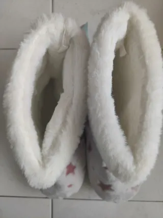 Botines casa estrellas rosas y blancos