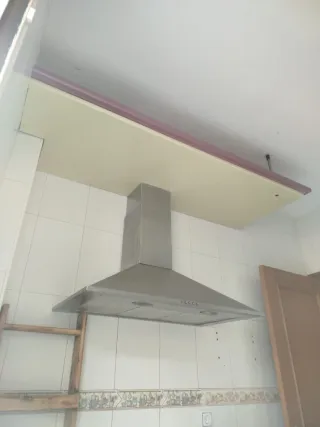 Placa vitrocerámica Teka 3 fuegos y campana extrac