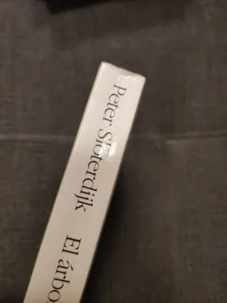 El árbol  mágico novela