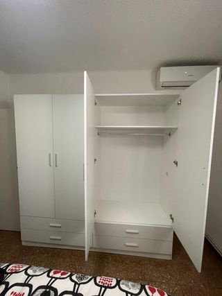 Armario 4 puertas y 4 cajones