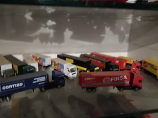 Colección Camiones 1/64