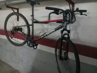 Bicicleta B'Twin Gris y Roja