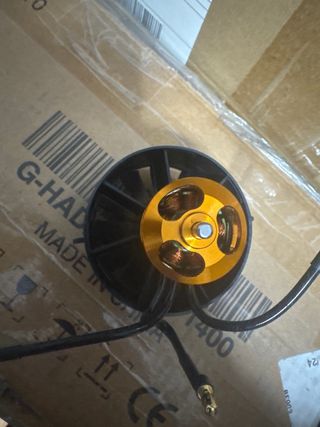 Motor QX-MOTOR 2822L 3300KV con ventilador