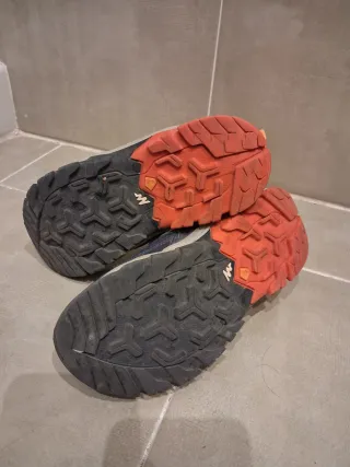 2 paia di scarponi da montagna e neve per bambino/bambina taglia 31