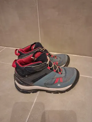 2 paia di scarponi da montagna e neve per bambino/bambina taglia 31