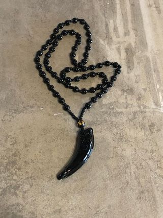 Collana ossidiana nera con ciondolo