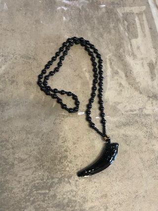 Collana ossidiana nera con ciondolo