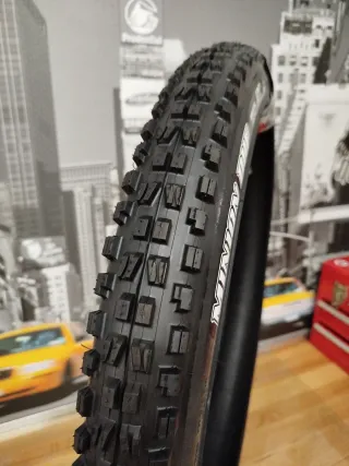 Neumático Maxxis Minion DHF 26