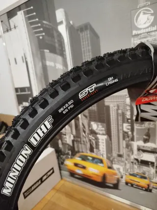 Neumático Maxxis Minion DHF 26