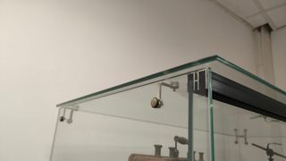 Vitrina expositora cristal y madera