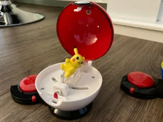 Pokemon Juego Ataque Sorpresa, pack 25€, 15€/ud