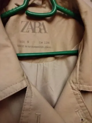 Gabardina Zara niña beige