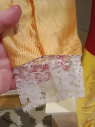 Disfraz Princesa Rojo y Amarillo Talla M.