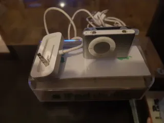 iPod Shuffle Plata 1GB