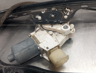 ELEVALUNAS DELANTERO DERECHO BMW SERIE 1 BERLINA