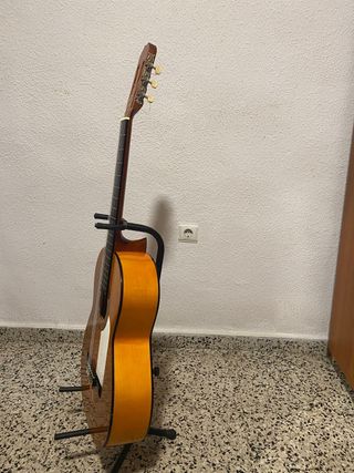 ELEGANTE GUITARRA CLASICA ESPAÑOLA