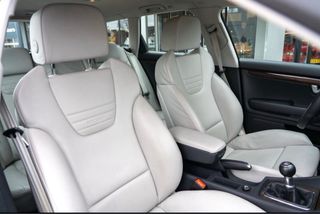 Audi S4 avant v8 manual