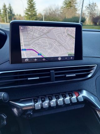 PEUGEOT 5008 1.6B-HDi 120cv ALLURE 7PLZ + LIBRO!!!