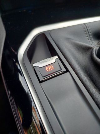 PEUGEOT 5008 1.6B-HDi 120cv ALLURE 7PLZ + LIBRO!!!