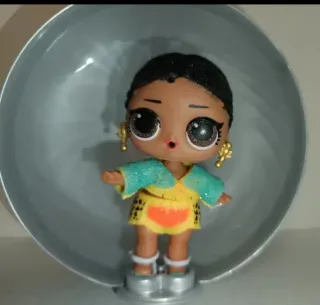 4 Muñeca LOL Surprise con accesorios