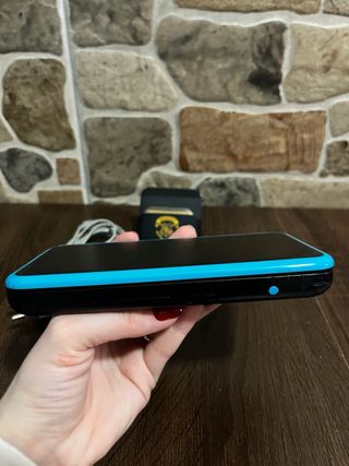 Nintendo 2DS XL Nero e Azzurro