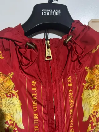 Giacca VersaceJeansCouture con cappuccio cartellin