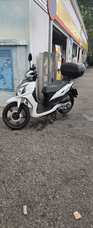 Moto Symphony 125