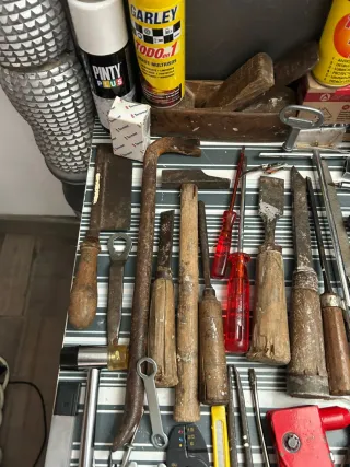 Lote de herramientas variadas