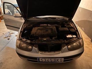 Hyundai Elantra 2002