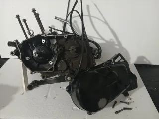Motor Suzuki RMX