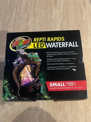 Fuente LED Repti Rapids Zoo Med nueva
