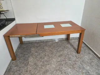 Mesa de comedor madera y cristal