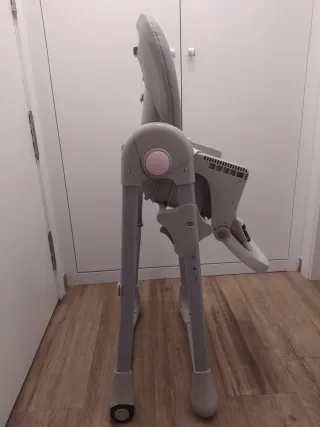 Trona KinderKraft con estampado infantil