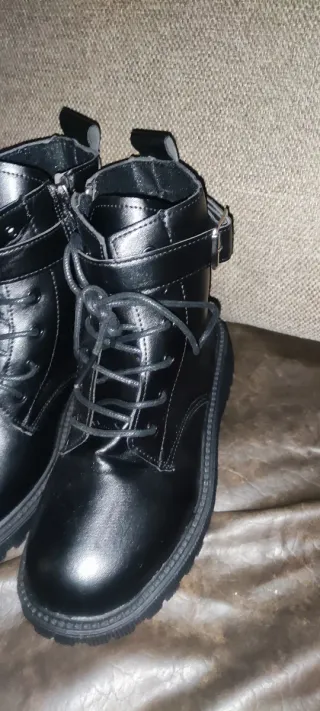 Botines niña talla 35 negros