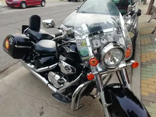 Suzuki Intruder VL 1500 LC Moto