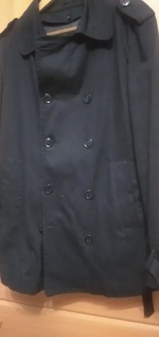 Chaqueta gabardina negra