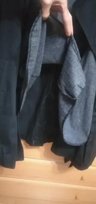 Chaqueta gabardina negra