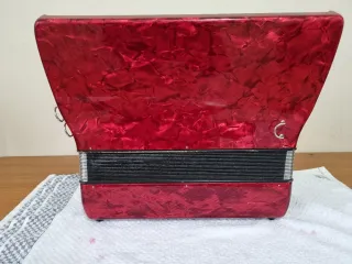 Acordeón Hohner Bravo III 80 bajos