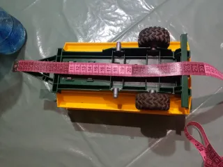 Lote camión, tractor, pala y más