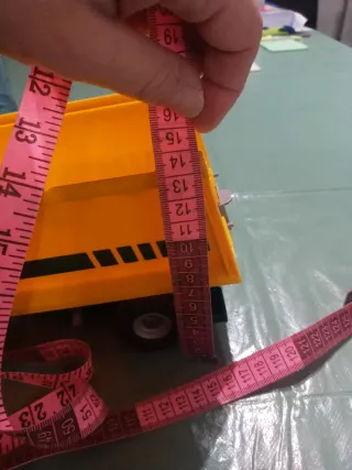 Lote camión, tractor, pala y más