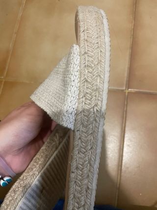 Sandalias Beige y Blancas